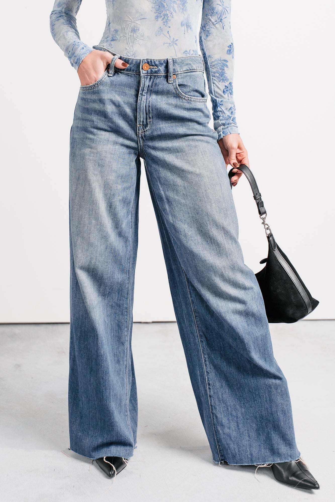 Aldo High Rise Wide Leg Hidden Brand Jeans (Medium Vintage)