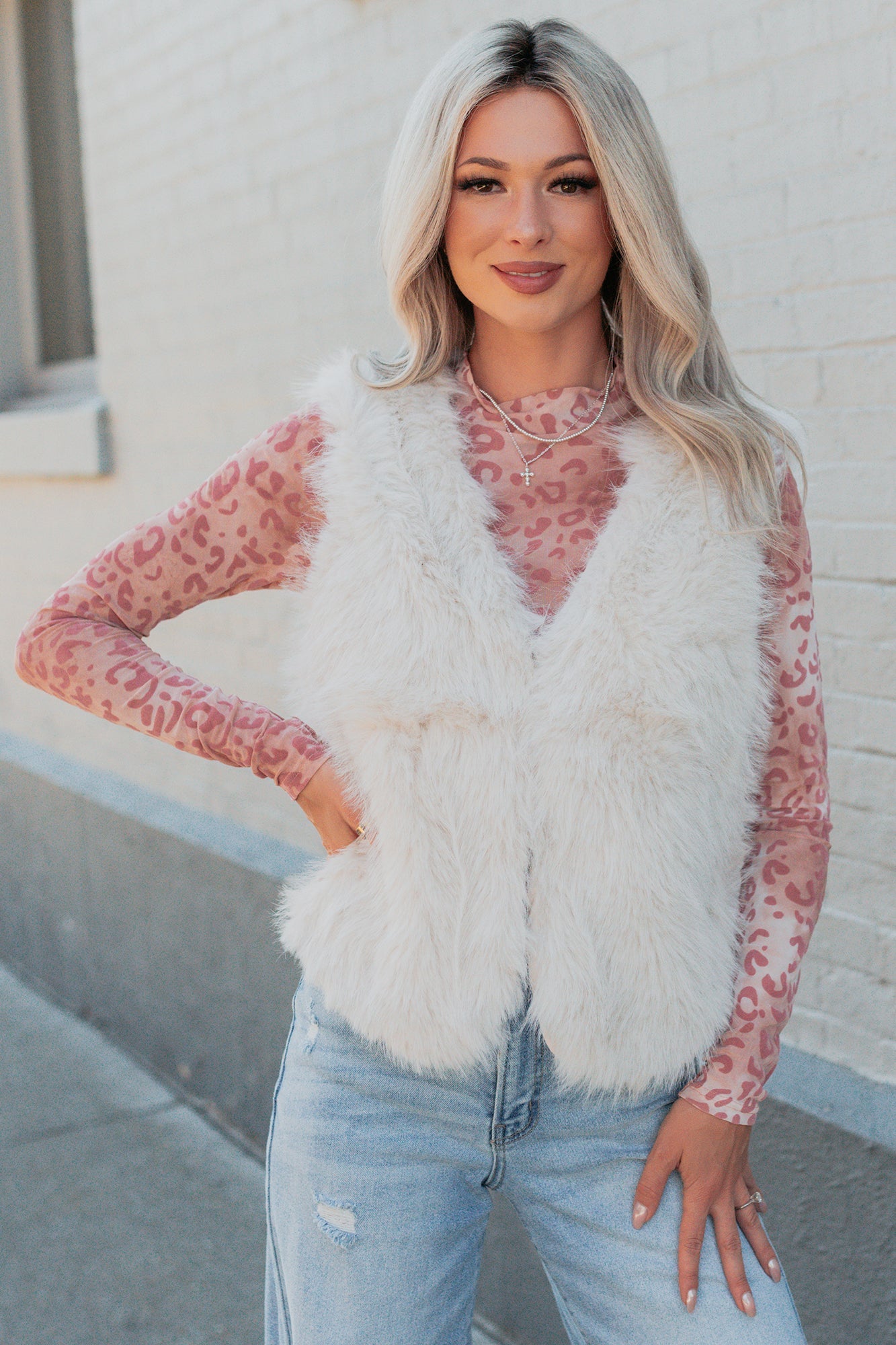 Passion & Desire Faux Fur Vest (Ecru)