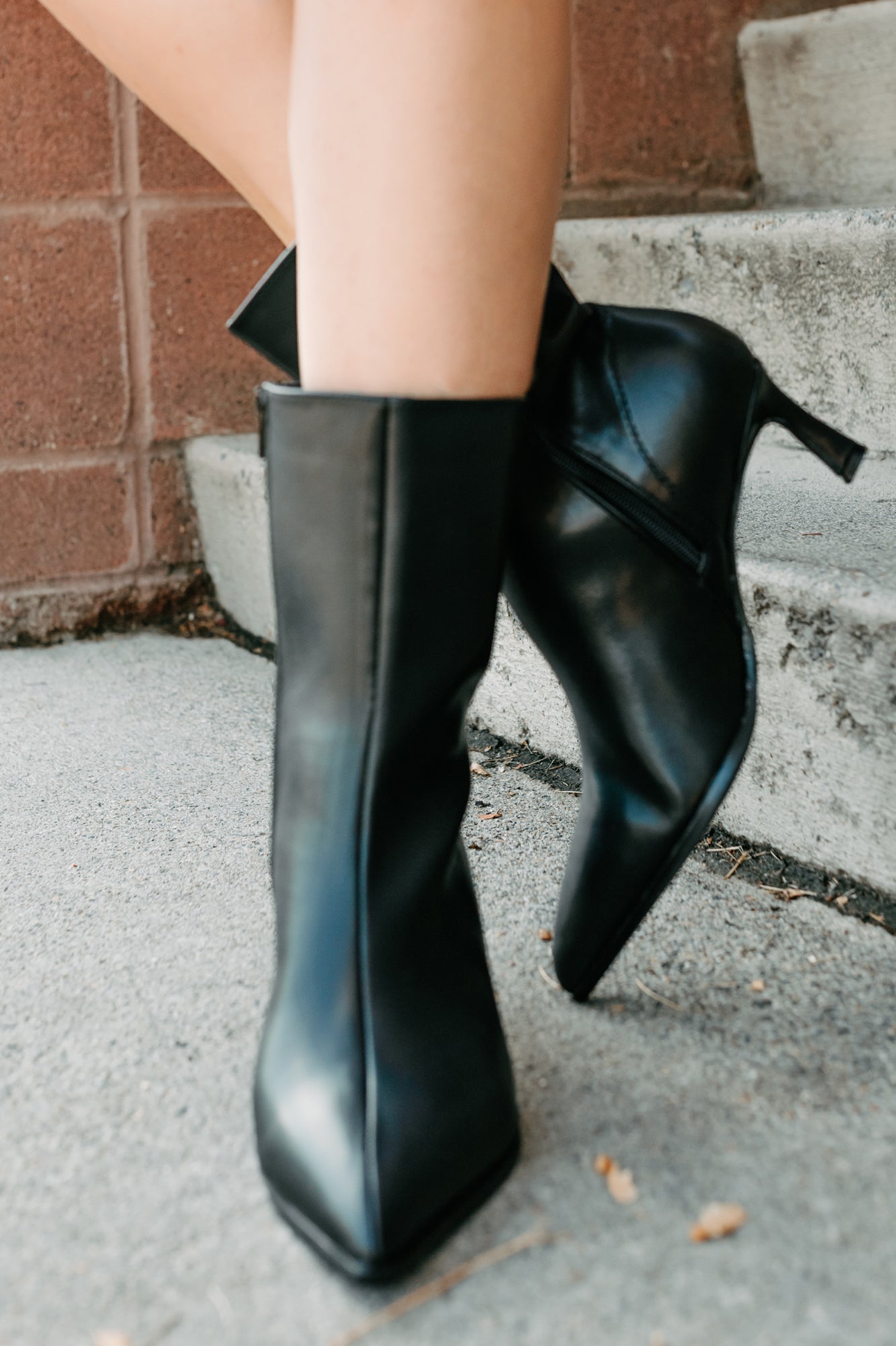 Autumn Hues Pointed Toe Stiletto Booties (Black)