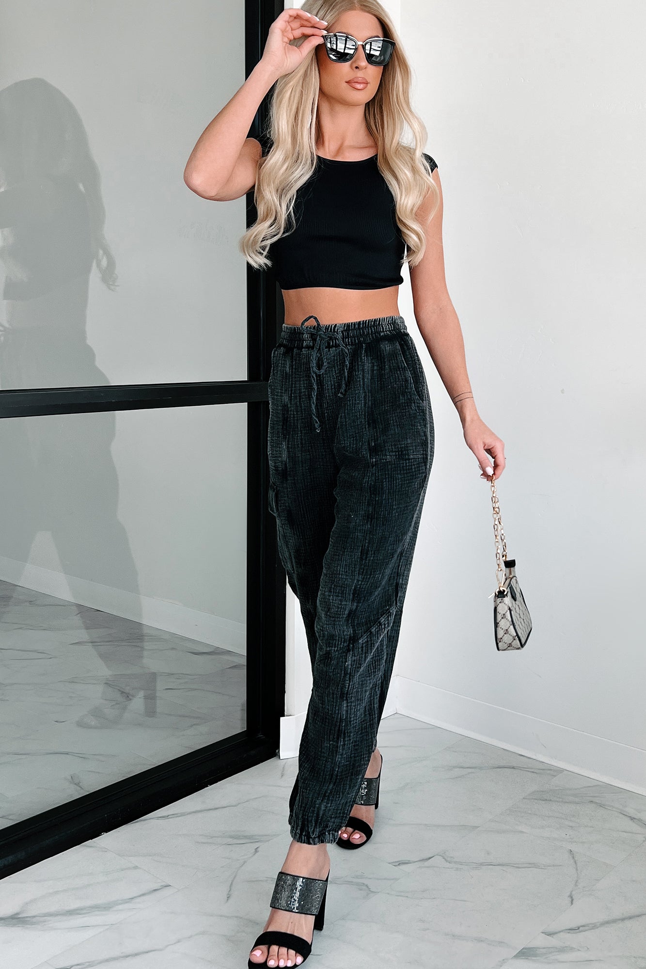 Santana Ribbed Scoop Back Crop Top (Black)