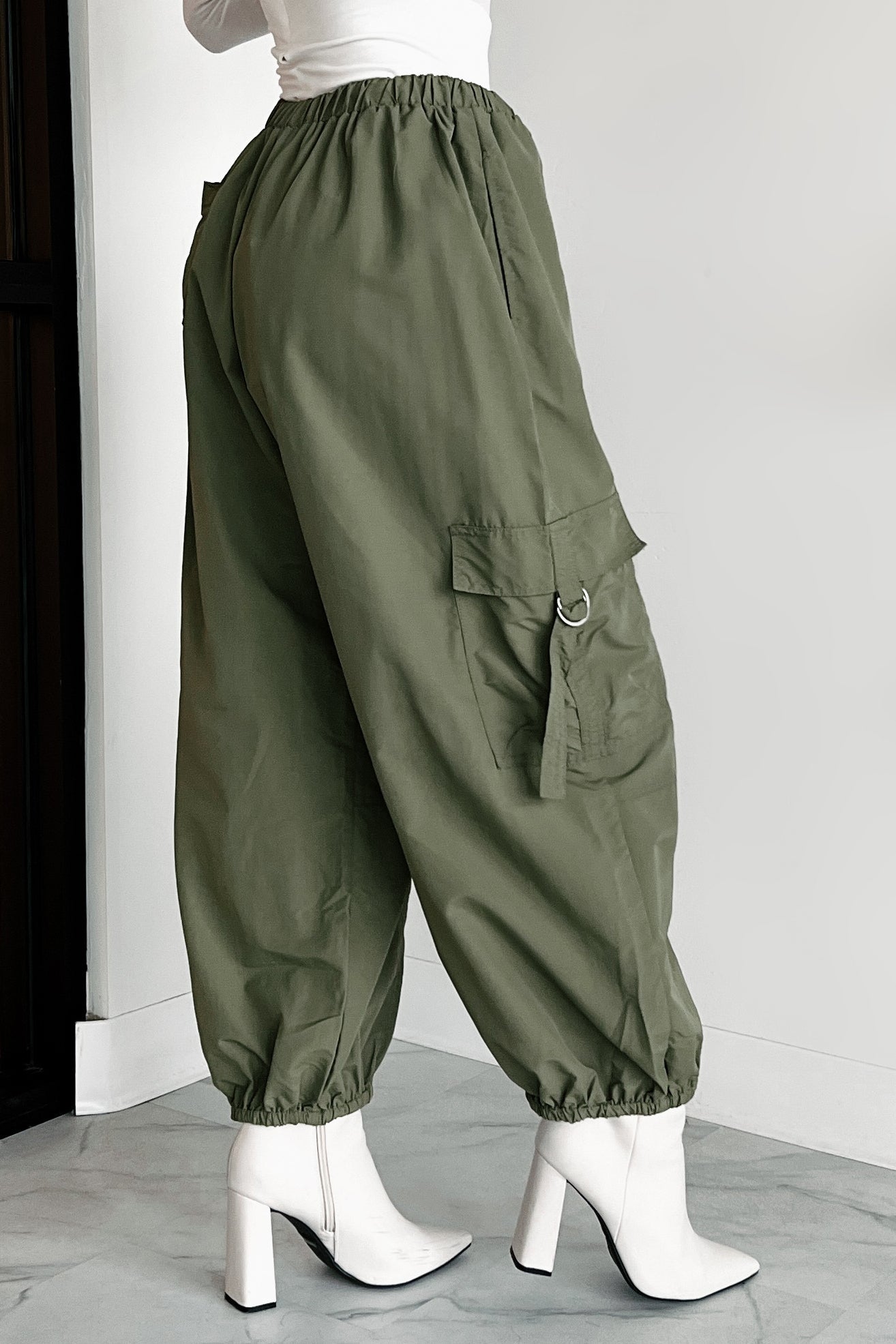 DOORBUSTER Farren Cargo Parachute Pants (Olive)