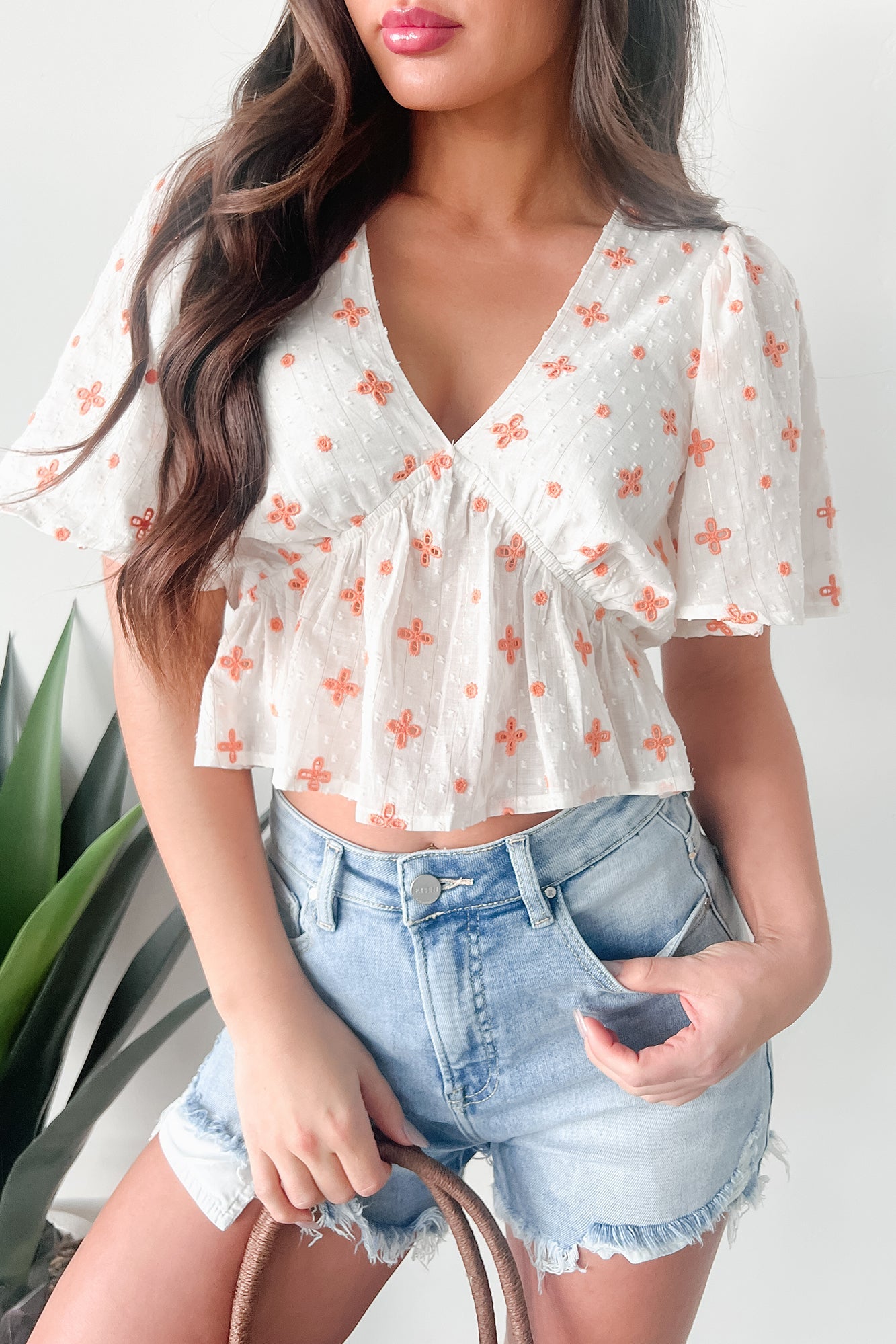 Irresistible Feelings Flutter Sleeve V-Neck Top (White/Coral)