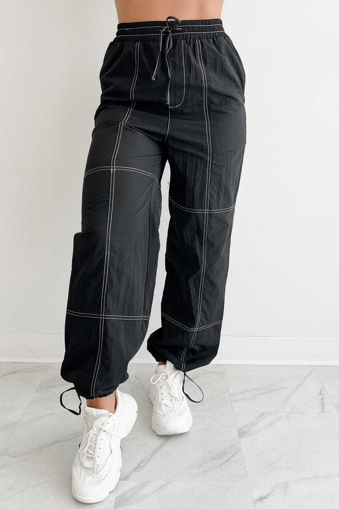 No Plot Needed Parachute Jogger Pants (Black)