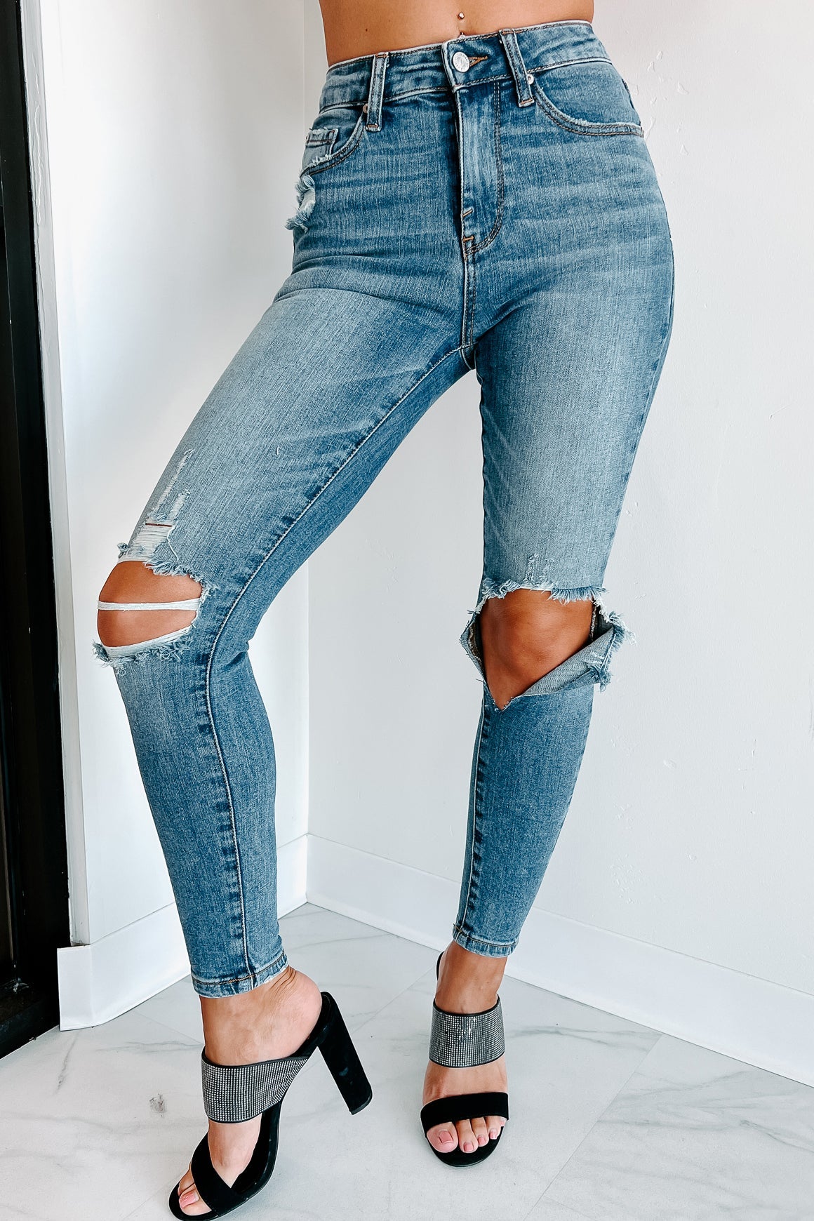 Rochester Dreams Mid Rise Special A Skinny Jeans (Medium Light)