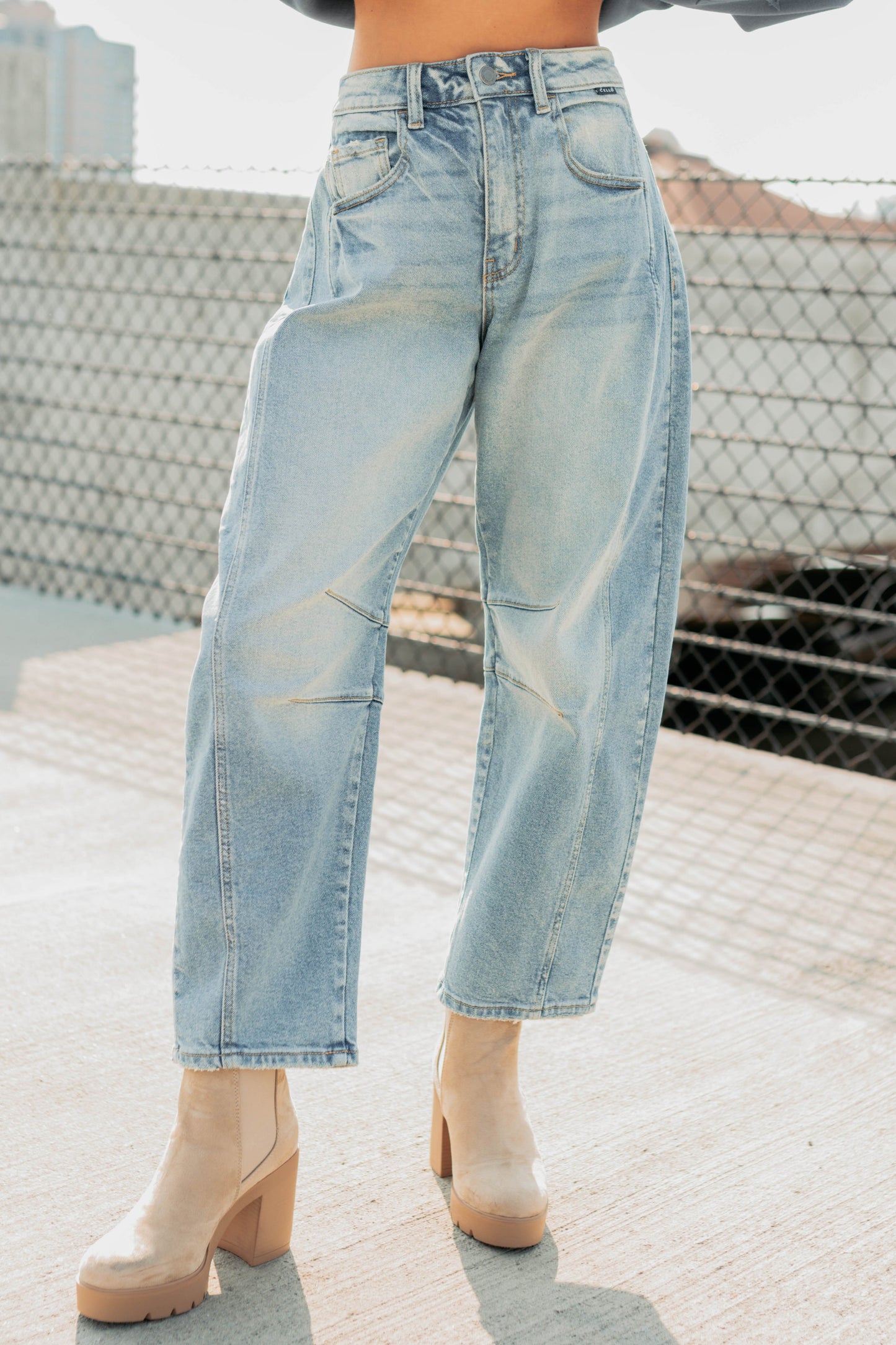 Colette Mid Rise Barrel Cello Jeans (Vintage Medium)