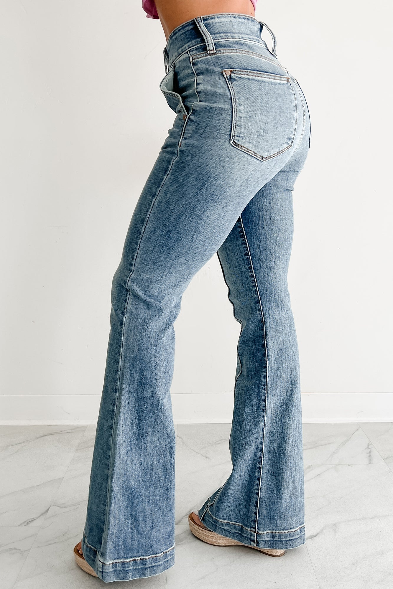 Mae High Rise Judy Blue Flare Jeans (Medium)