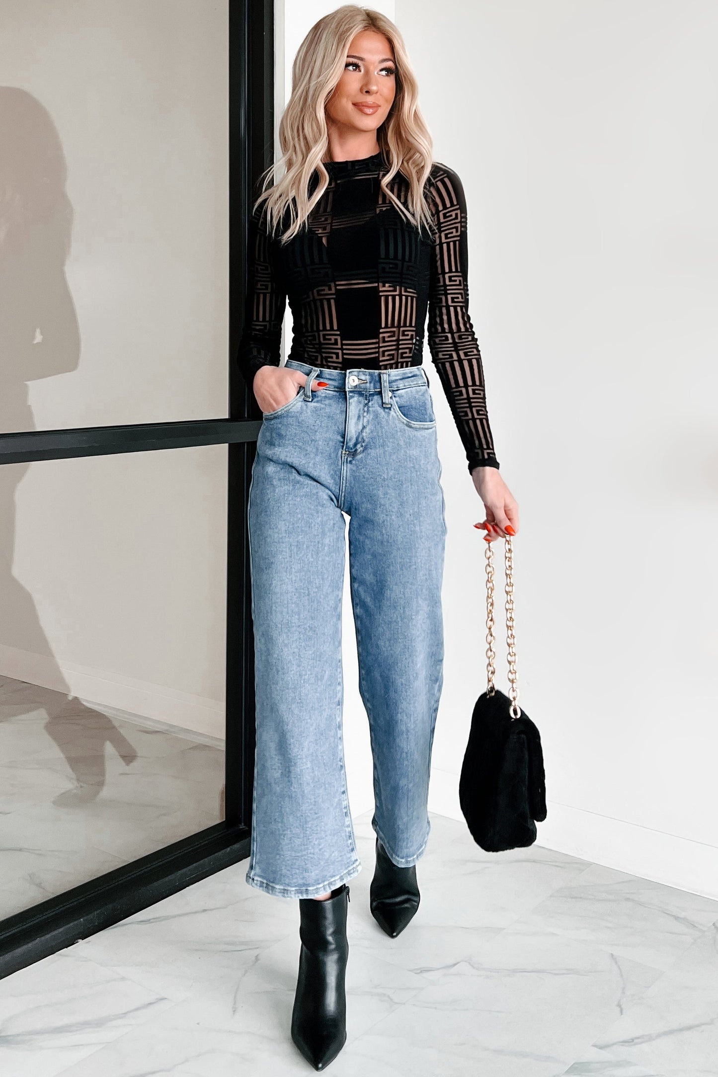 Bennie High Rise Tummy Control Special A Wide Crop Jeans (Light)