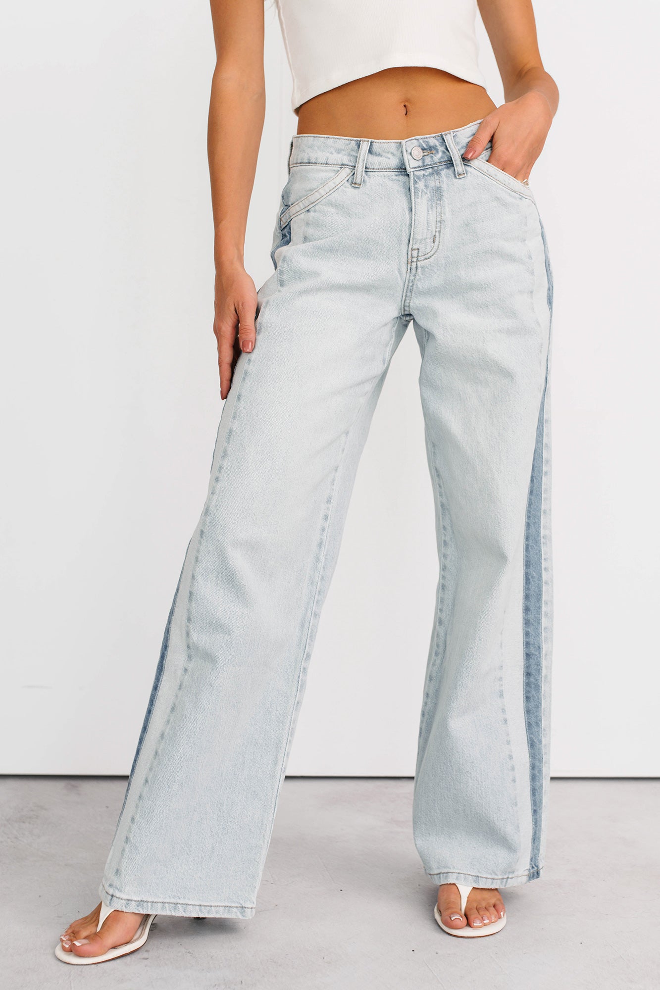 Baylor Wide Leg Contrast Kancan Jeans (Light)