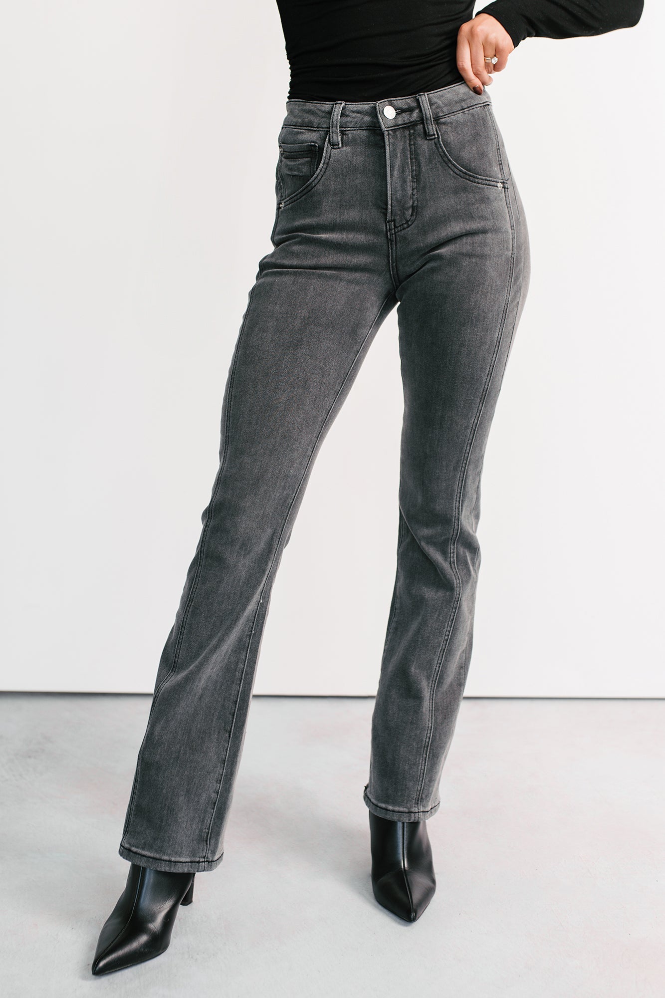 Gentry High Rise Bootcut Mica Denim Jeans (Black)