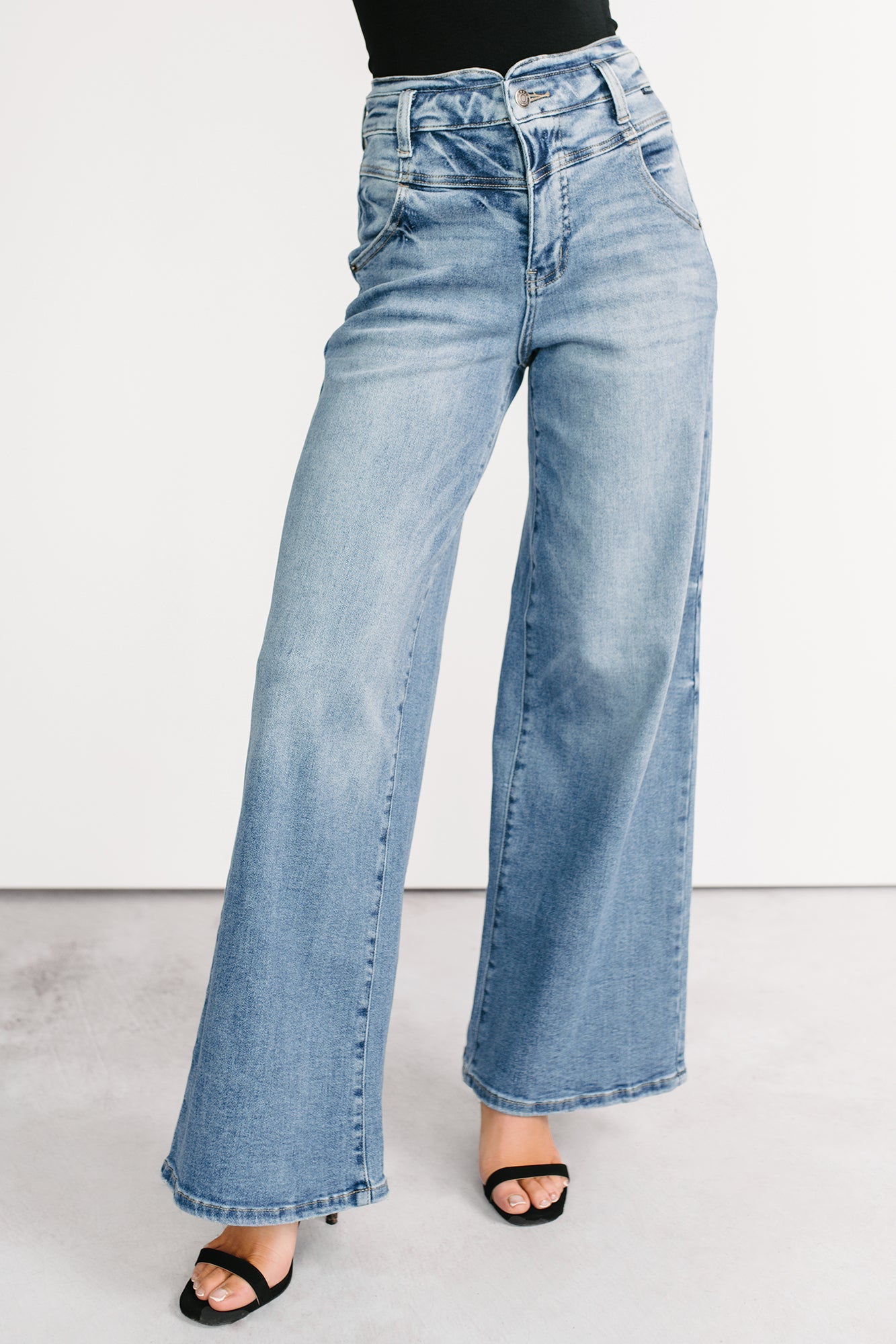 Kelvin Double Waist Wide Leg Cello Jeans (Medium)