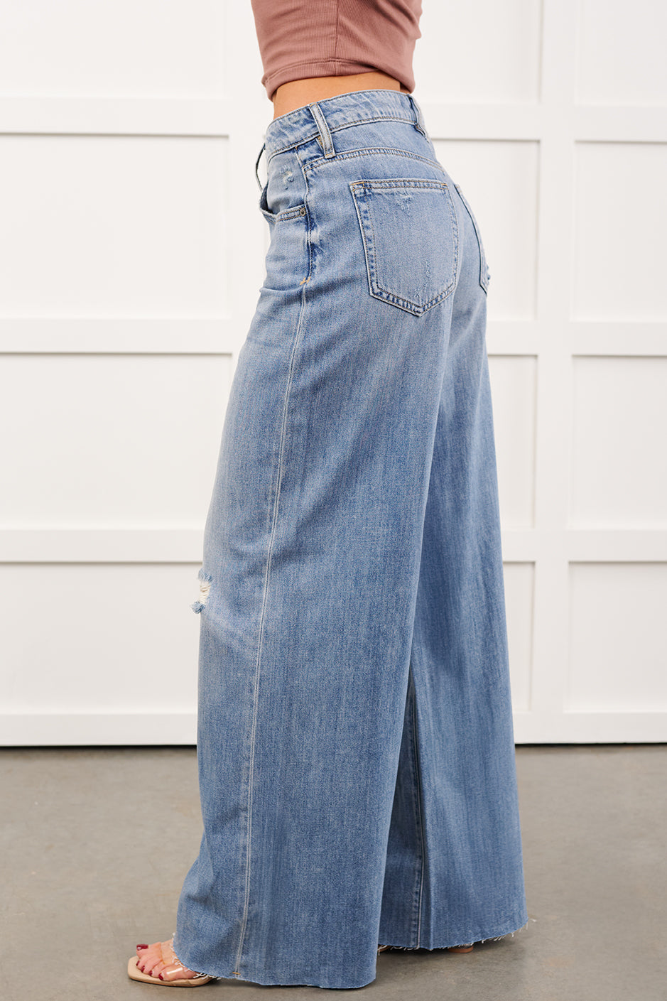 Ander Distressed Wide Leg Hidden Jeans (Medium)