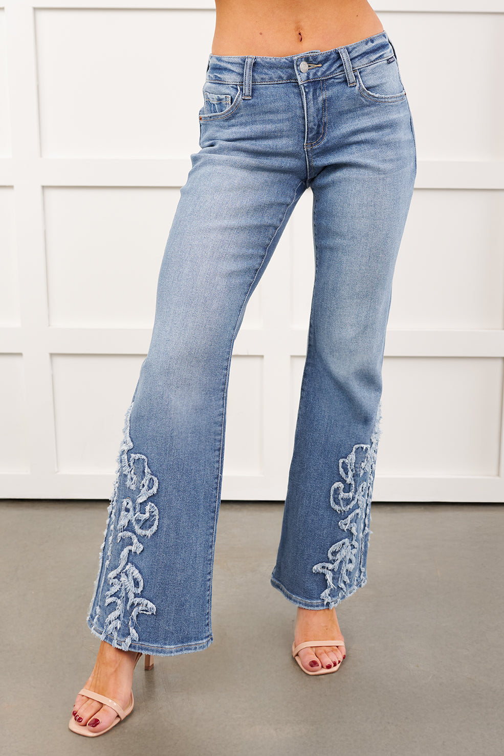 Angie Low Rise Flare Detailed Cello Jeans (Light)