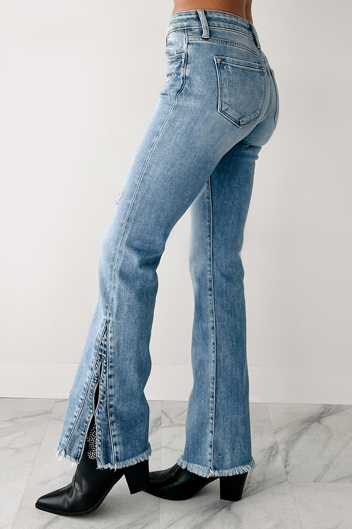 Finn Mid Rise Split Hem Kancan Jeans (Medium)