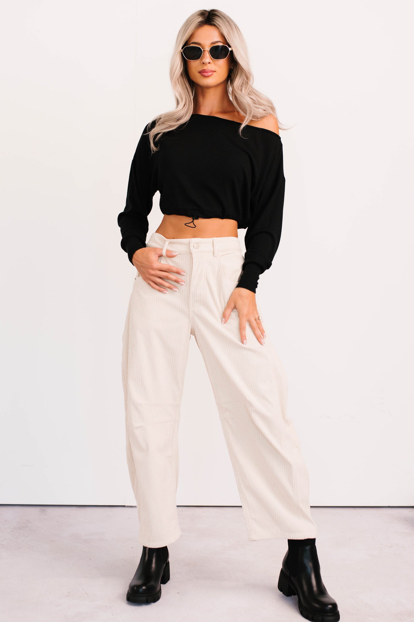 Leo Corduroy Barrel Leg Pants (Bone)