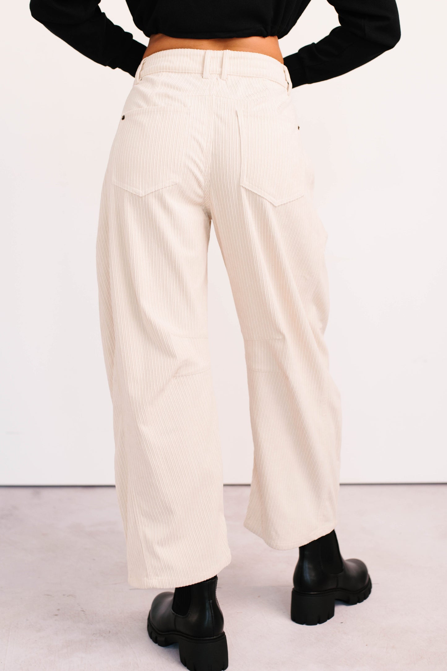 Leo Corduroy Barrel Leg Pants (Bone)