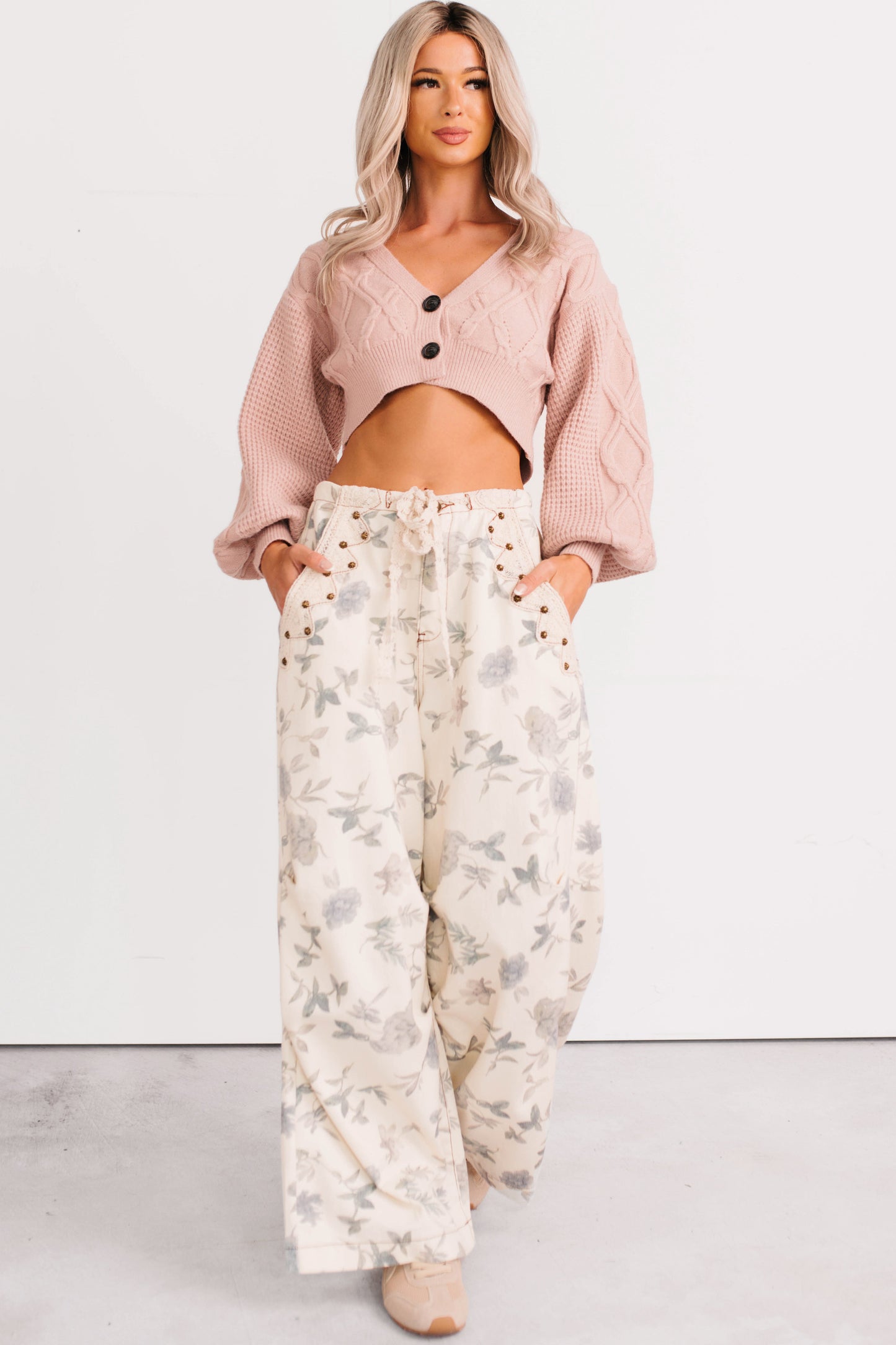 True Escapism Cropped Cable Knit Cardigan (Pink)