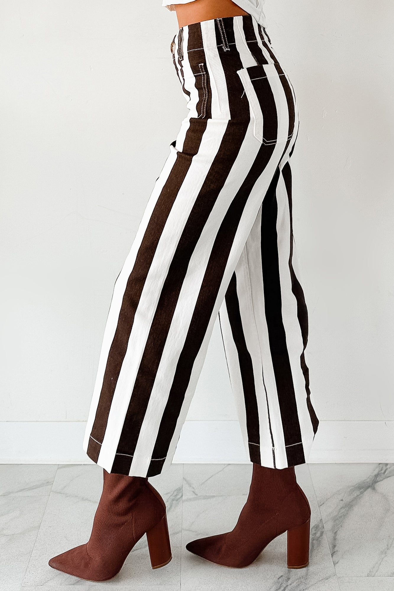 Julia Wide Leg Mica Denim Crop Jeans (Earth Brown/White)