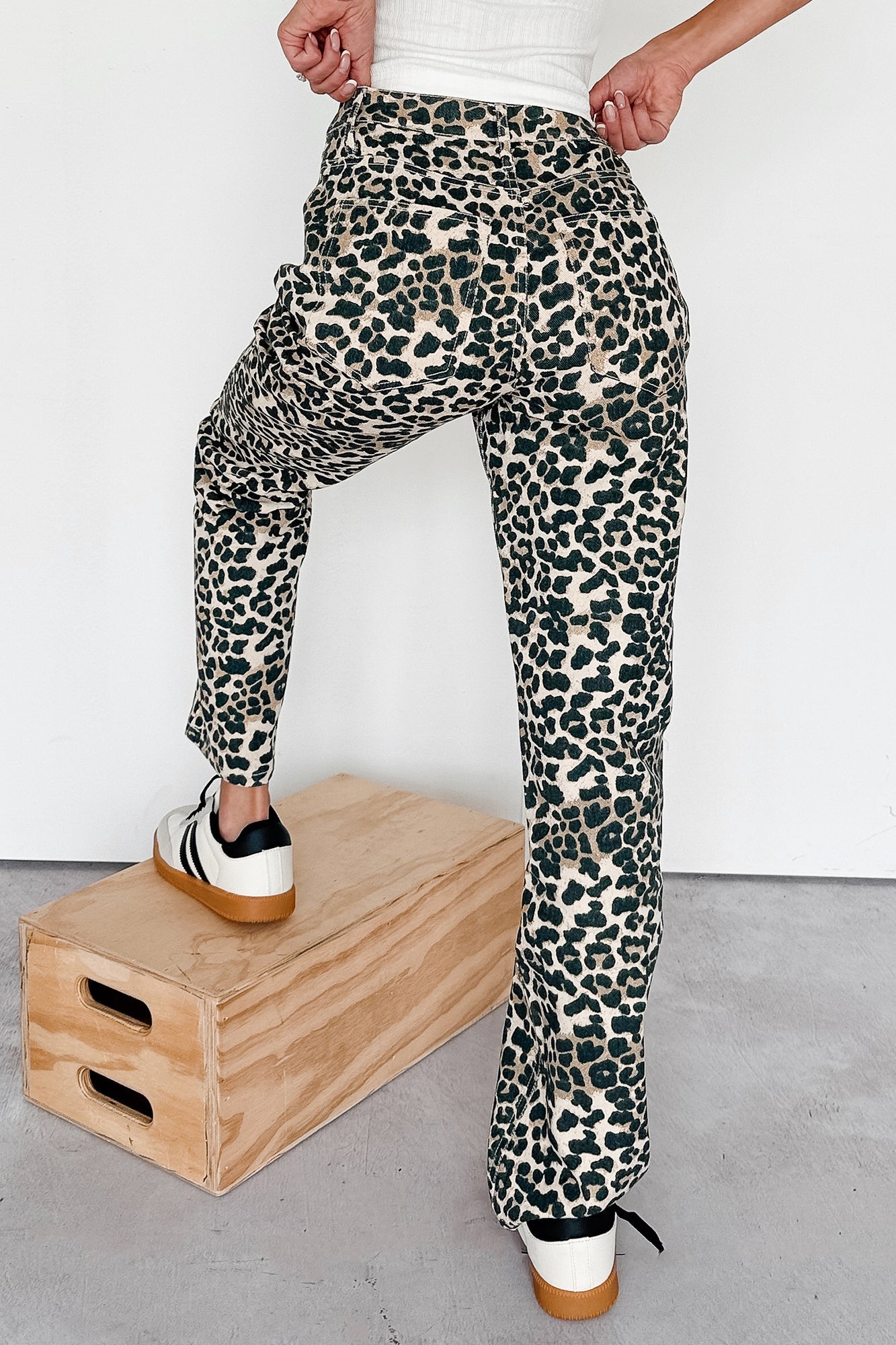 Calista High Rise Straight Leg Saige Denim Jeans (Leopard)