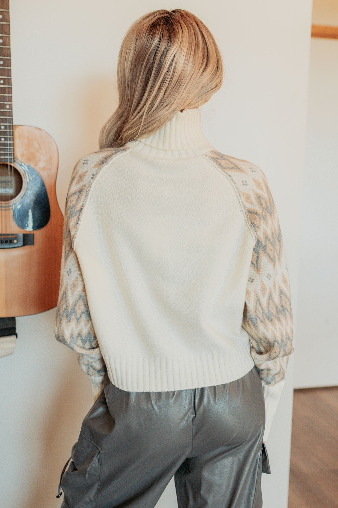 New Horizons Abstract Turtle Neck Sweater (Cream)