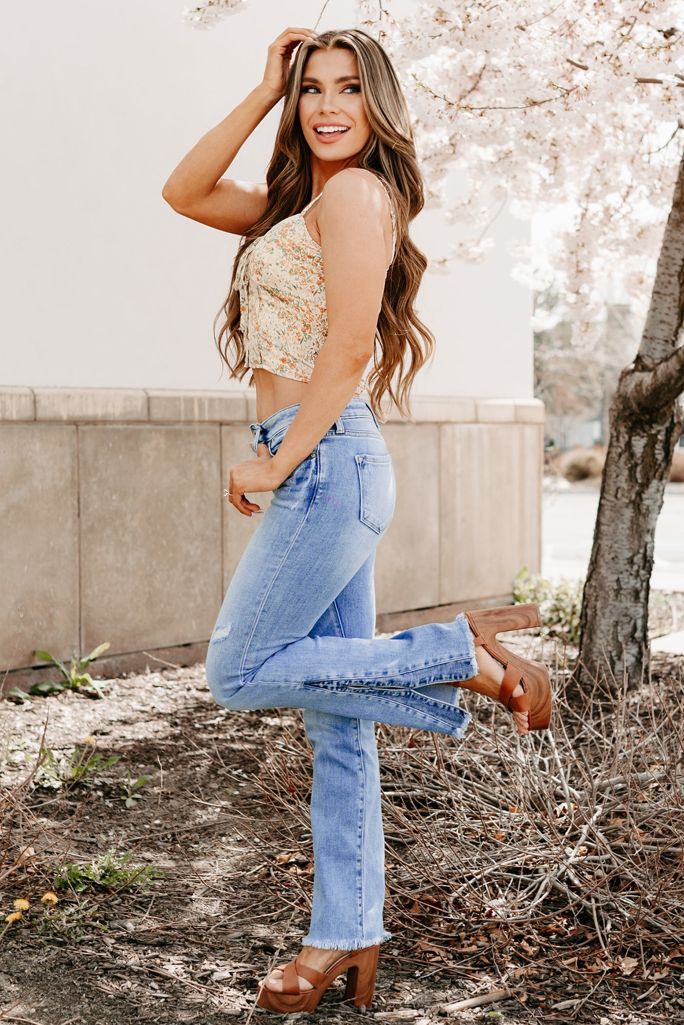 Finn Mid Rise Split Hem Kancan Jeans (Medium)