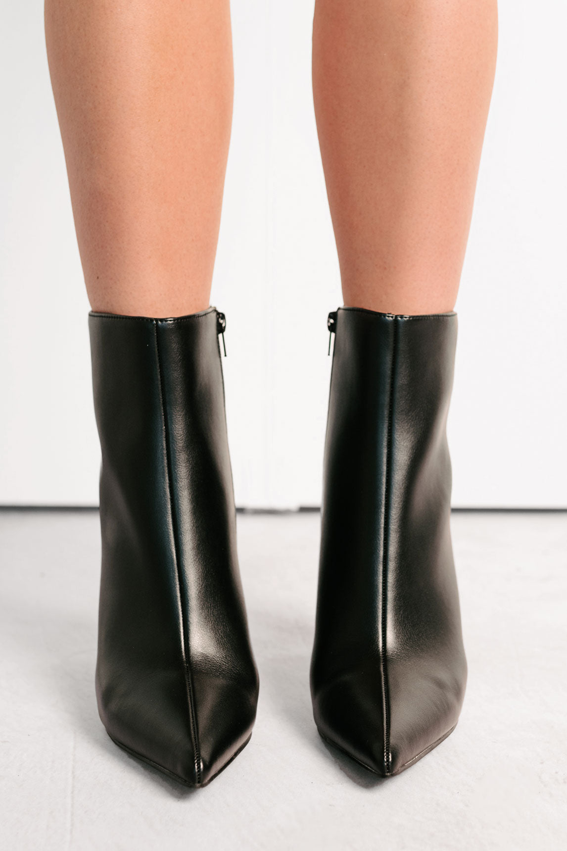 Queen Status Pointed Toe Heeled Booties (Black Matte)
