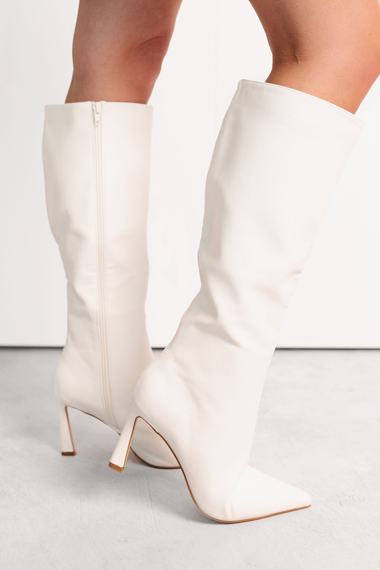 Radiant Edge Knee High Faux Leather Boots (White)