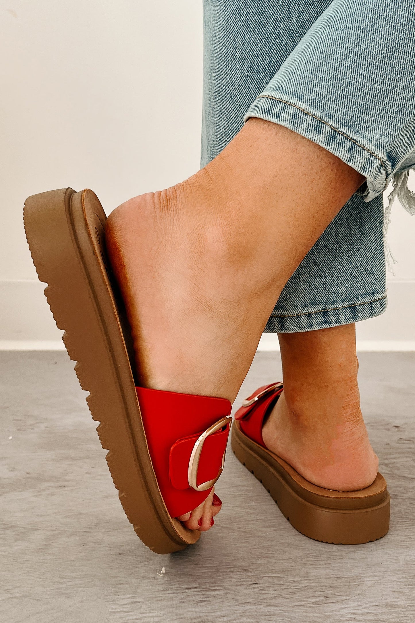 Glamour Reign Buckle Strap Platform Sandals (Red)